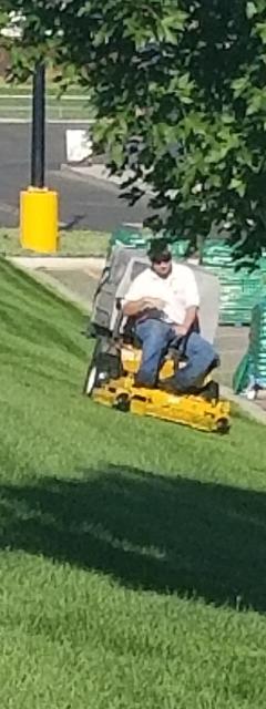 Weekly - Bi-Weekly - Monthly Residential and Commercial Mowing Services